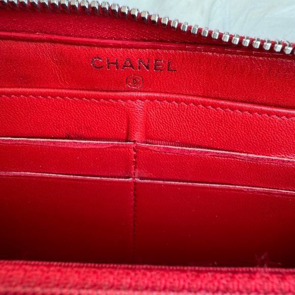Chanel 2013-2014 Lambskin Long Zippy Wallet - Picture 10 of 14